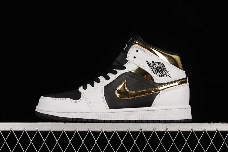All categories Air Jordan Jordan series basketball shoes Air Jordan 1 Mid Air Jordan 1 Mid AJ1 Joe 1 Platinum Panda mid-top basketball shoes 554724-190